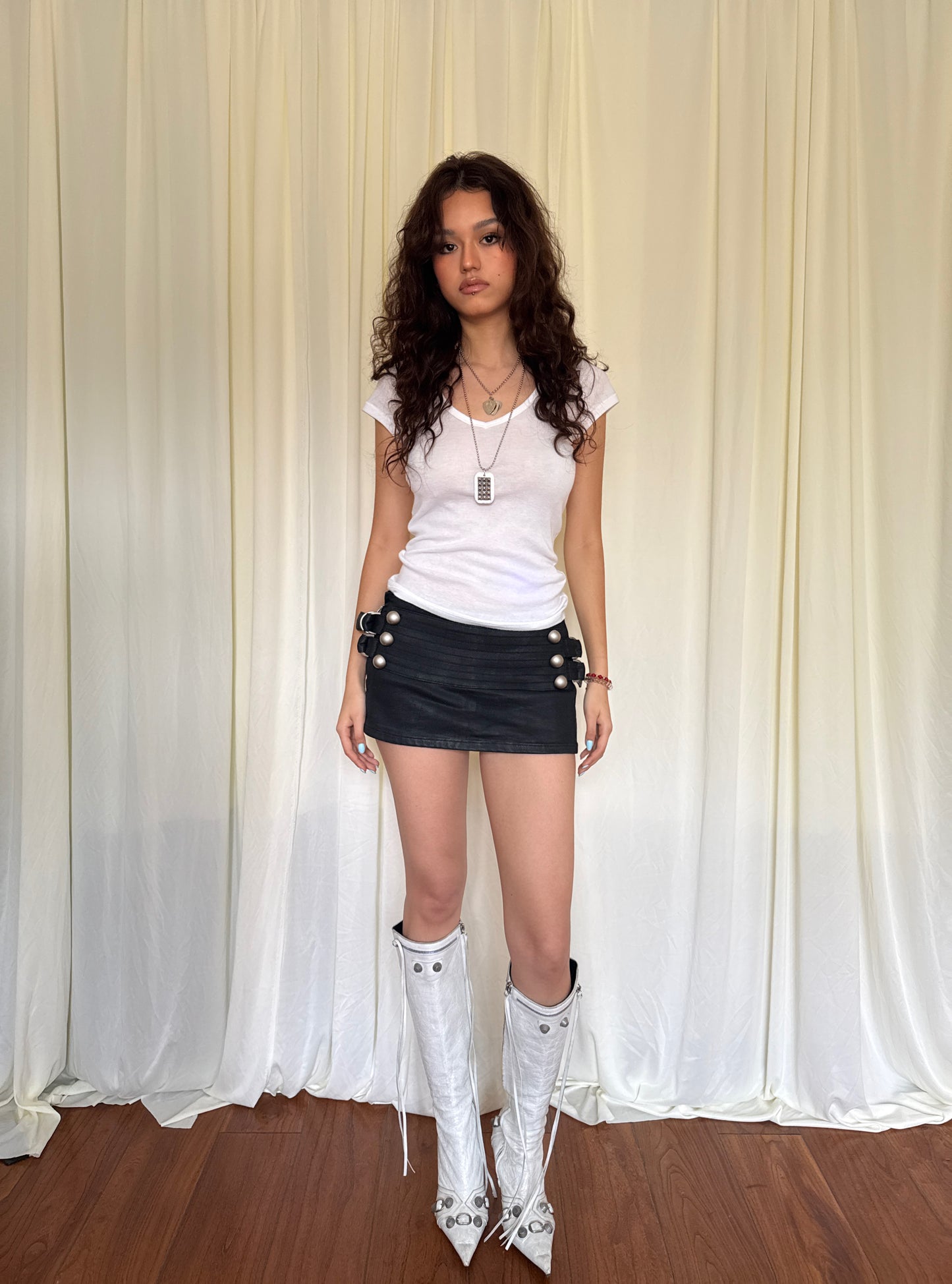 SIVALASY Low Rise Waxed Denim Mini Skirt